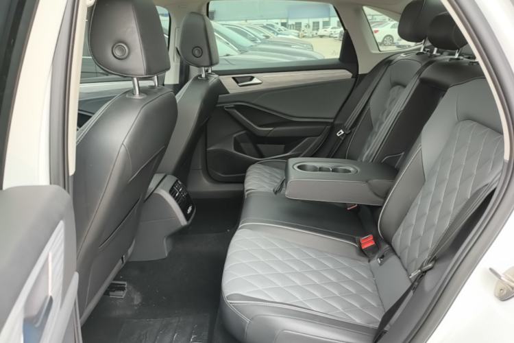 Used Volkswagen Sagitar 2023 300TSI DSG Excellence Edition Left Rear Seat