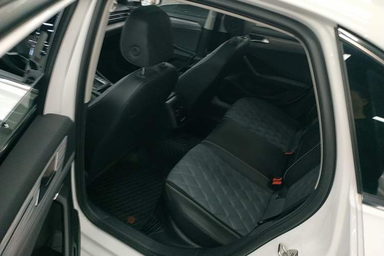 Used Volkswagen Sagitar 2023 300TSI DSG Excellence Edition Left Rear Seat