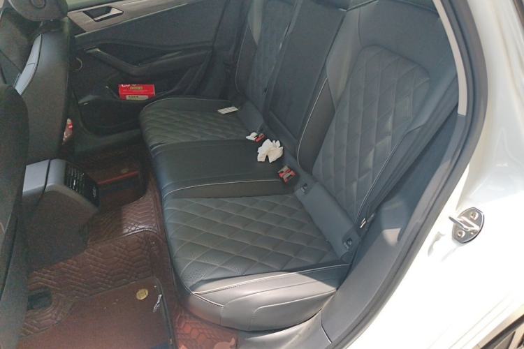 Used Volkswagen Sagitar 2023 300TSI DSG Excellence Edition Left Rear Seat