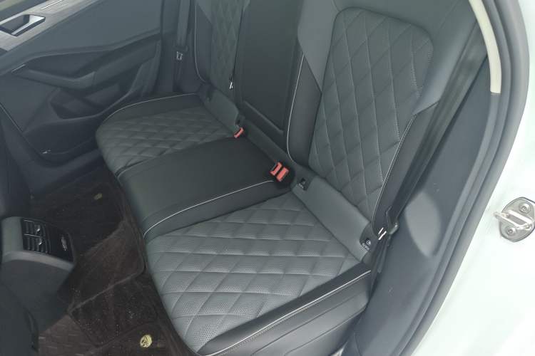 Used Volkswagen Sagitar 2023 300TSI DSG Excellence Edition Left Rear Seat
