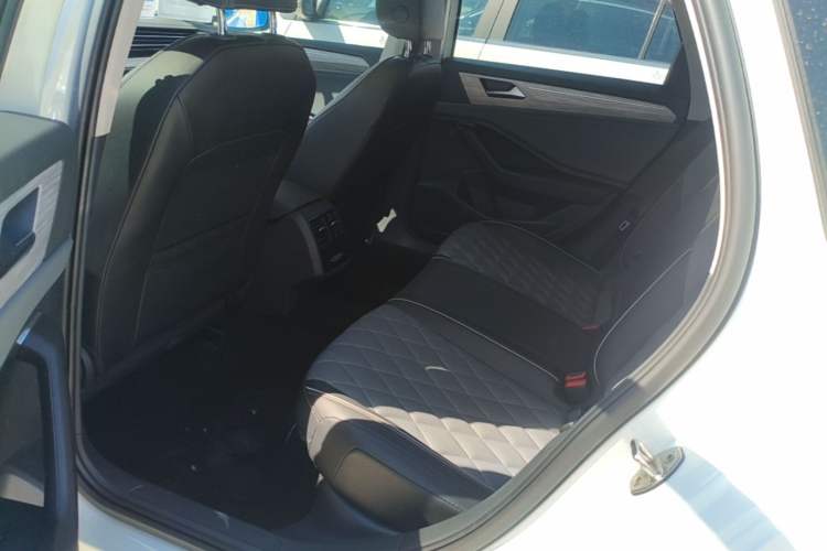 Used Volkswagen Sagitar 2023 300TSI DSG Excellence Edition Left Rear Seat