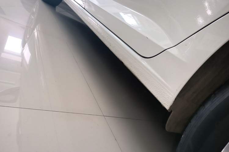 Used Volkswagen Sagitar 2023 200TSI DSG Excellence Edition Left Side Sill
