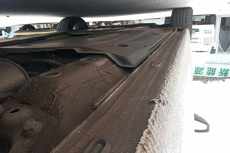 Used Volkswagen Sagitar 2023 300TSI DSG Excellence Edition Left Side Sill