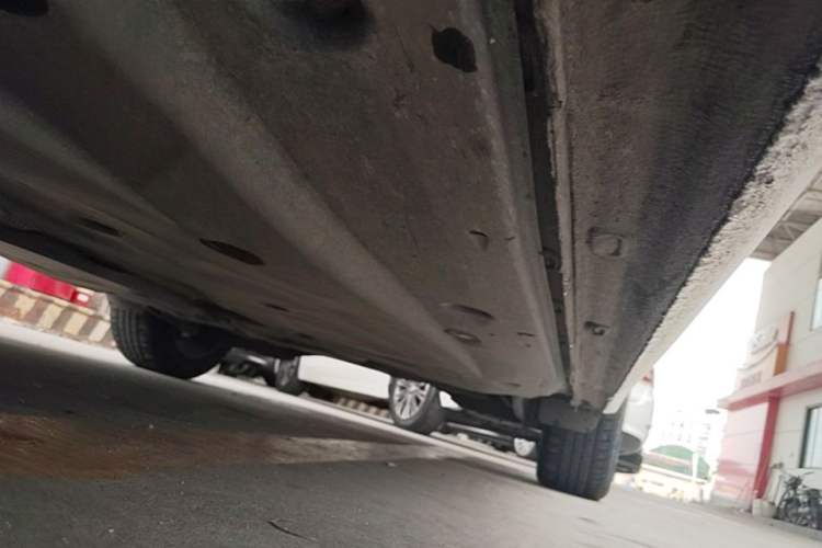 Used Volkswagen Sagitar 2023 300TSI DSG Excellence Edition Left Side Sill