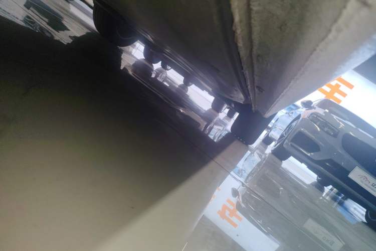 Used Volkswagen Sagitar 2023 300TSI DSG Flyover Edition Left Side Sill