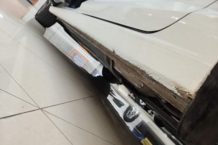 Used Volkswagen Sagitar 2023 280TSI DSG Excellence Edition Left Side Sill