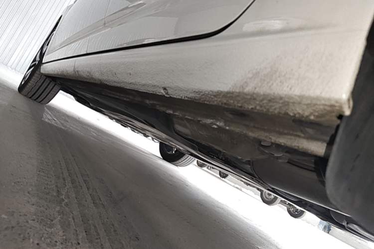 Used Volkswagen Sagitar 2023 300TSI DSG Excellence Edition Left Side Sill
