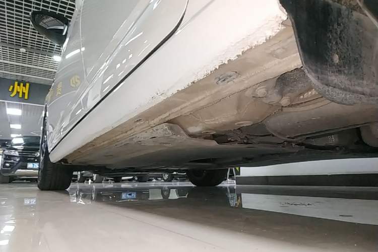 Used Volkswagen Sagitar 2023 300TSI DSG Excellence Edition Left Side Sill