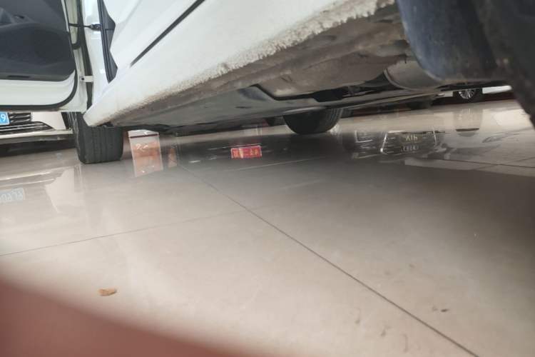 Used Volkswagen Sagitar 2023 300TSI DSG Excellence Edition Left Side Sill