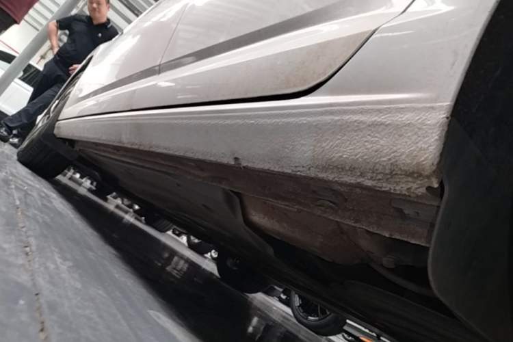 Used Volkswagen Sagitar 2023 280TSI DSG Excellence Edition Left Side Sill