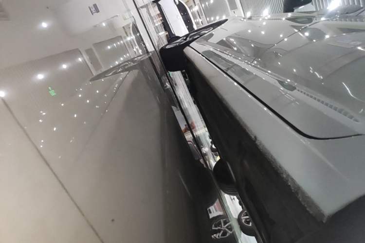 Used Volkswagen Sagitar 2023 300TSI DSG Excellence Edition Left Side Sill