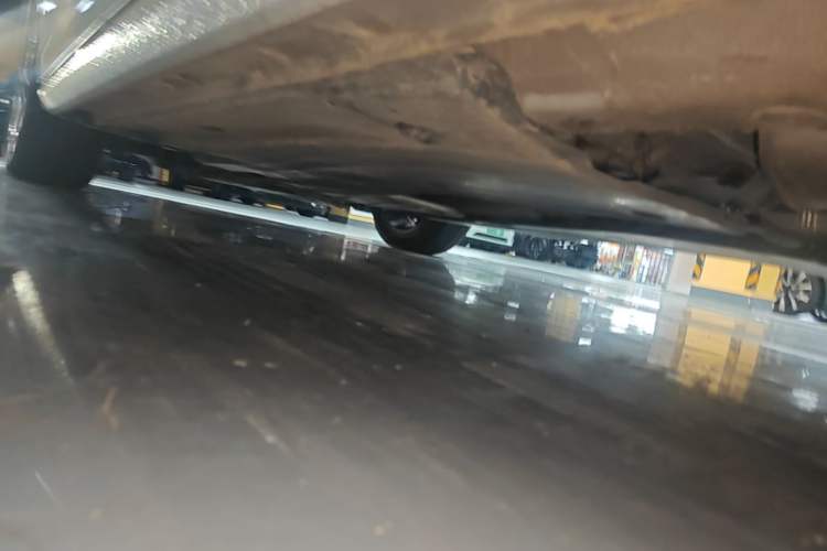 Used Volkswagen Sagitar 2023 300TSI DSG Excellence Edition Left Side Sill