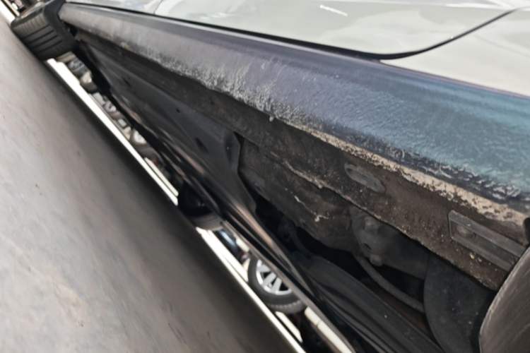 Used Volkswagen Sagitar 2023 280TSI DSG Excellence Edition Left Side Sill