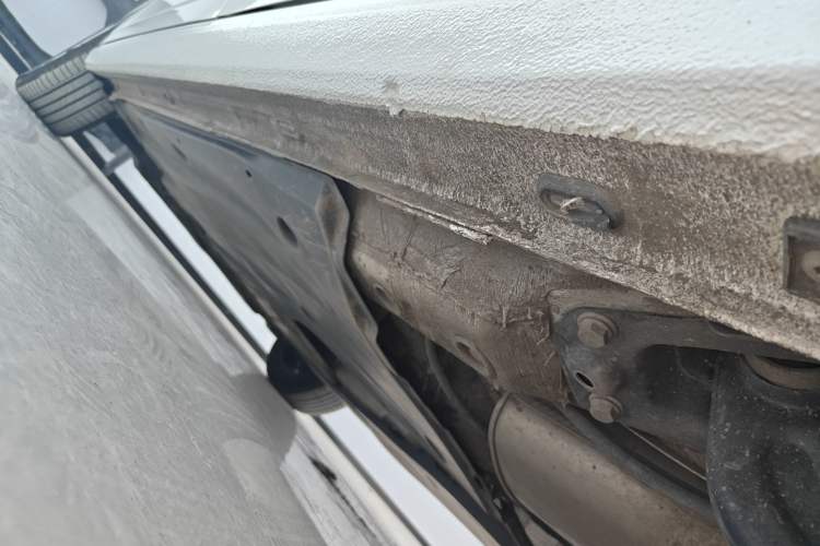Used Volkswagen Sagitar 2023 300TSI DSG Excellence Edition Left Side Sill