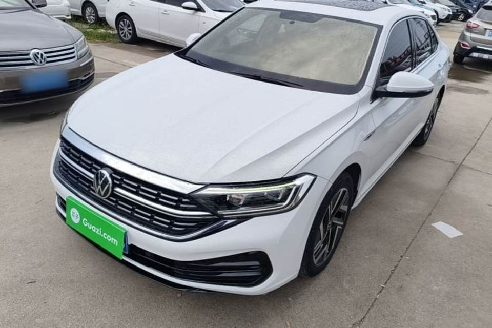 Volkswagen Sagitar 2023