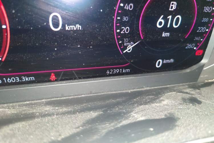Used Volkswagen Sagitar 2023 300TSI DSG Excellence Edition Odometer Close Up