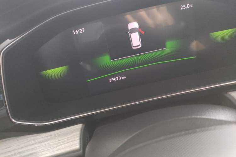 Used Volkswagen Sagitar 2023 300TSI DSG Excellence Edition Odometer Close Up