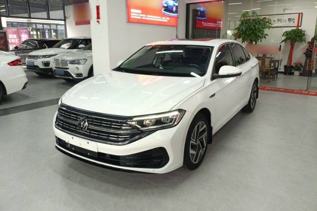 Ojetý Volkswagen Sagitar 2023 280TSI DSG Excellence Edition
