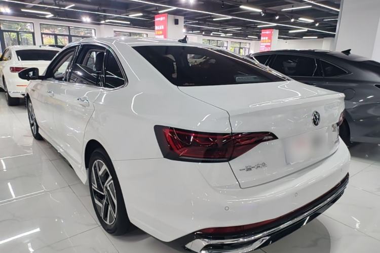 Used Volkswagen Sagitar 2023 280TSI DSG Excellence Edition Rear Left 45 Deg