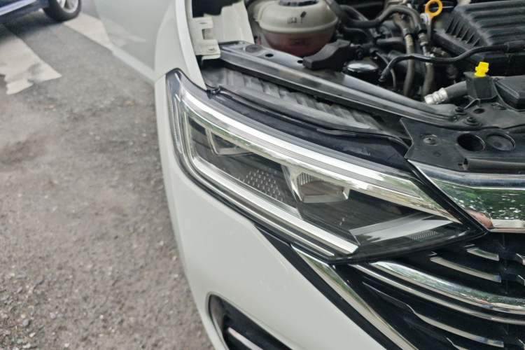 Used Volkswagen Sagitar 2023 280TSI DSG Excellence Plus Edition Right Front Headlight