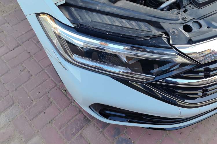 Used Volkswagen Sagitar 2023 300TSI DSG Excellence Edition Right Front Headlight