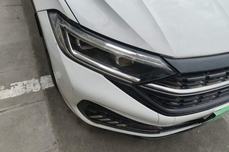 Used Volkswagen Sagitar 2023 200TSI DSG Excellence Edition Right Front Headlight