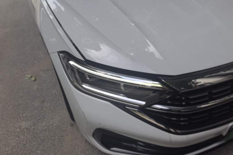 Used Volkswagen Sagitar 2023 280TSI DSG Beyond Lite Edition Right Front Headlight