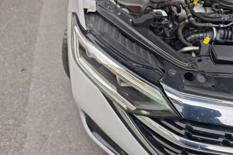 Used Volkswagen Sagitar 2023 300TSI DSG Excellence Edition Right Front Headlight