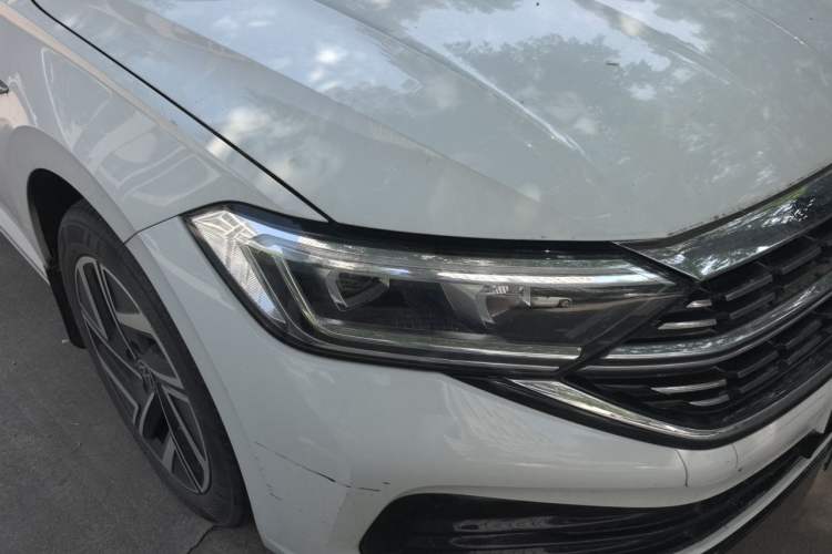 Used Volkswagen Sagitar 2023 280TSI DSG Excellence Plus Edition Right Front Headlight