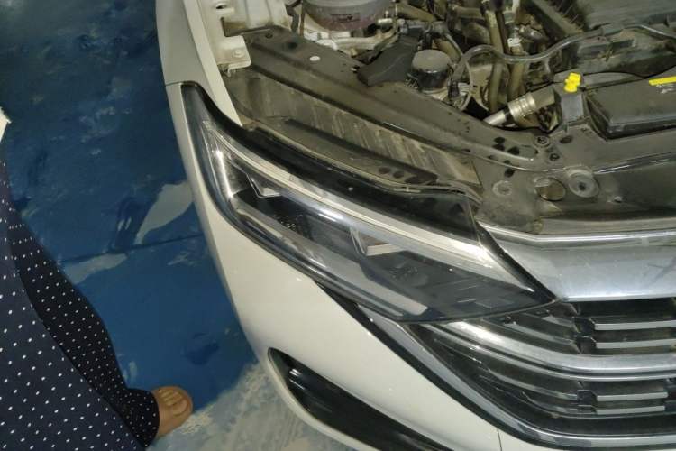 Used Volkswagen Sagitar 2023 200TSI DSG Flyover Edition Right Front Headlight