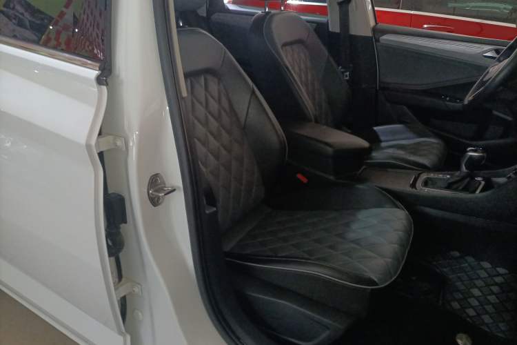 Used Volkswagen Sagitar 2023 280TSI DSG Beyond Lite Edition Right Front Seat