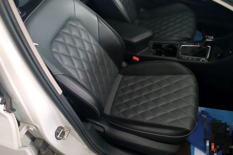Used Volkswagen Sagitar 2023 200TSI DSG Excellence Edition Right Front Seat
