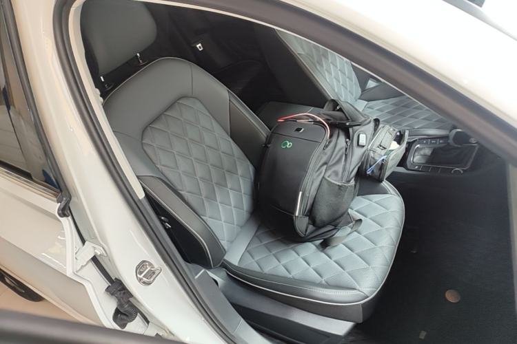 Used Volkswagen Sagitar 2023 300TSI DSG Excellence Edition Right Front Seat