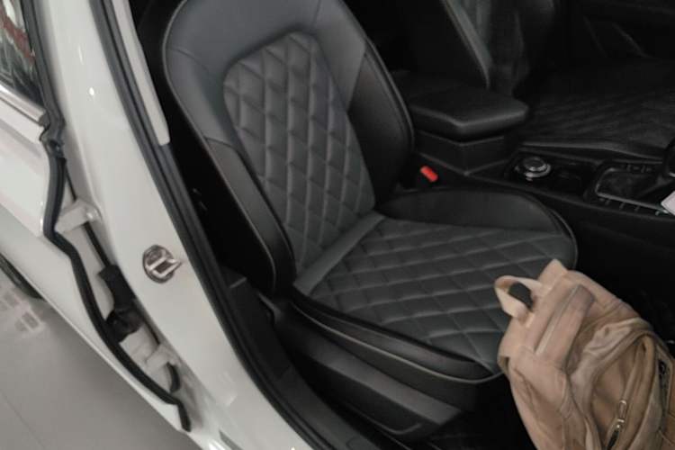 Used Volkswagen Sagitar 2023 280TSI DSG Beyond Lite Edition Right Front Seat