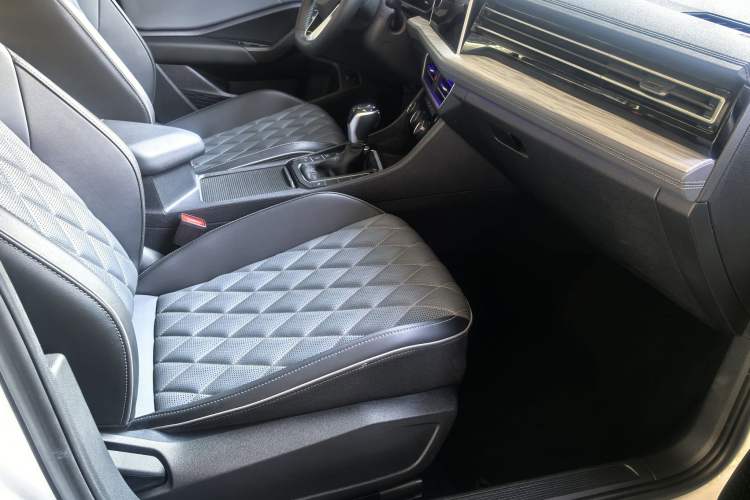 Used Volkswagen Sagitar 2023 300TSI DSG Excellence Edition Right Front Seat
