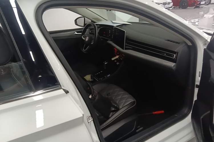 Used Volkswagen Sagitar 2023 280TSI DSG Beyond Lite Edition Right Front Seat