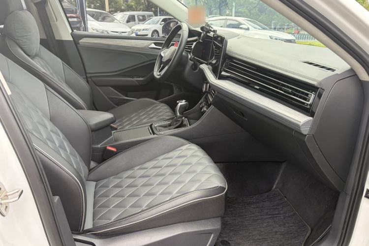 Used Volkswagen Sagitar 2023 300TSI DSG Excellence Edition Right Front Seat