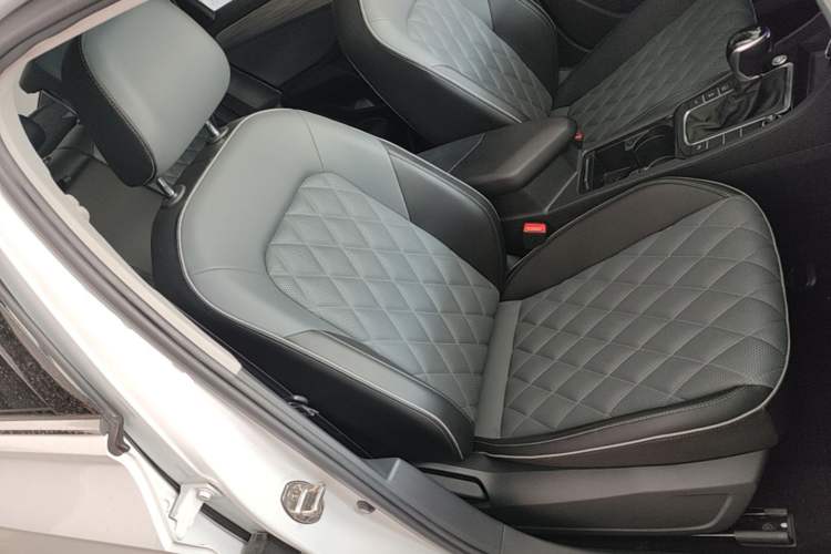 Used Volkswagen Sagitar 2023 280TSI DSG Beyond Lite Edition Right Front Seat
