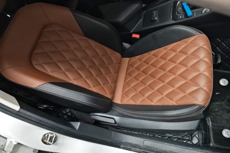 Used Volkswagen Sagitar 2023 280TSI DSG Excellence Edition Right Front Seat