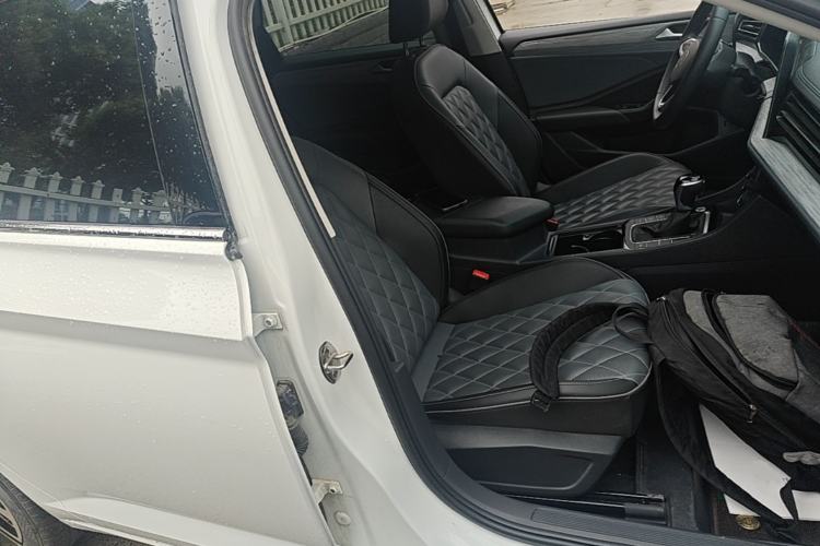 Used Volkswagen Sagitar 2023 300TSI DSG Excellence Edition Right Front Seat