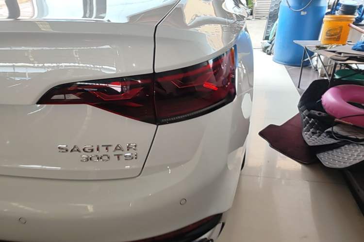 Used Volkswagen Sagitar 2023 300TSI DSG Excellence Edition Right Rear Taillight