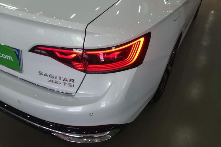 Used Volkswagen Sagitar 2023 300TSI DSG Excellence Edition Right Rear Taillight