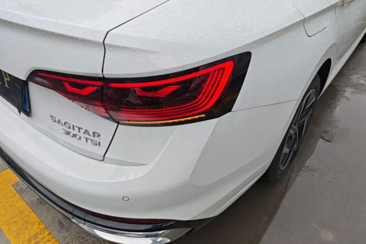 Used Volkswagen Sagitar 2023 300TSI DSG Excellence Edition Right Rear Taillight