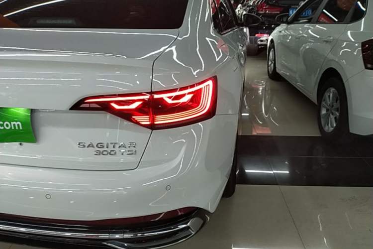 Used Volkswagen Sagitar 2023 300TSI DSG Excellence Edition Right Rear Taillight