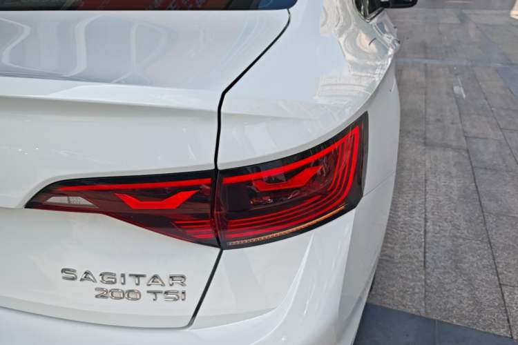 Used Volkswagen Sagitar 2023 200TSI DSG Excellence Edition Right Rear Taillight