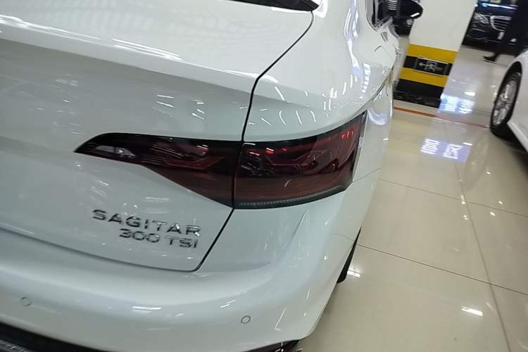 Used Volkswagen Sagitar 2023 300TSI DSG Excellence Edition Right Rear Taillight
