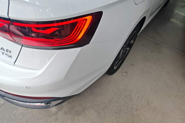 Used Volkswagen Sagitar 2023 300TSI DSG Flyover Edition Right Rear Taillight