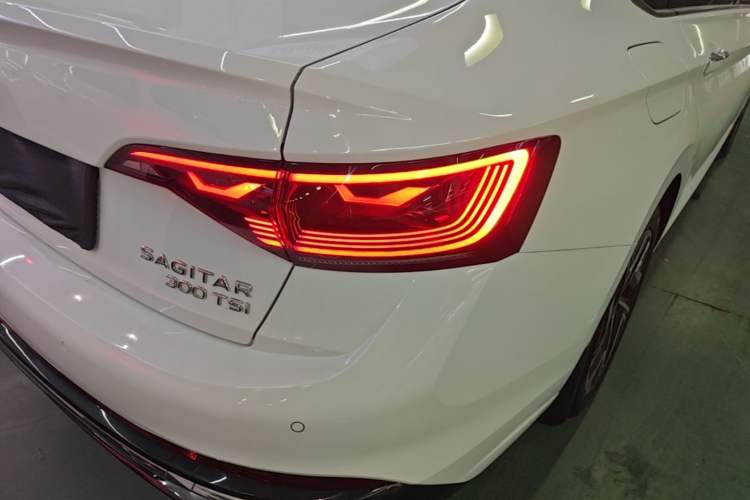 Used Volkswagen Sagitar 2023 300TSI DSG Excellence Edition Right Rear Taillight