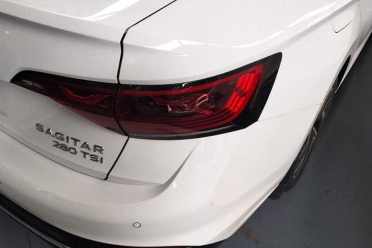 Used Volkswagen Sagitar 2023 280TSI DSG Excellence Edition Right Rear Taillight