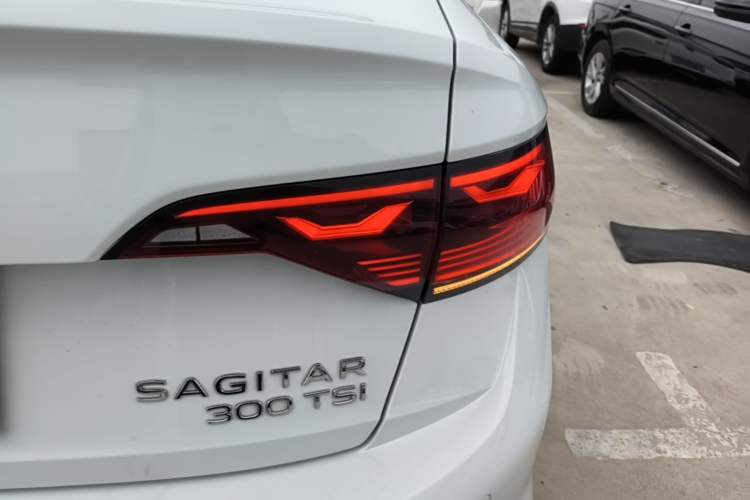 Used Volkswagen Sagitar 2023 300TSI DSG Excellence Edition Right Rear Taillight